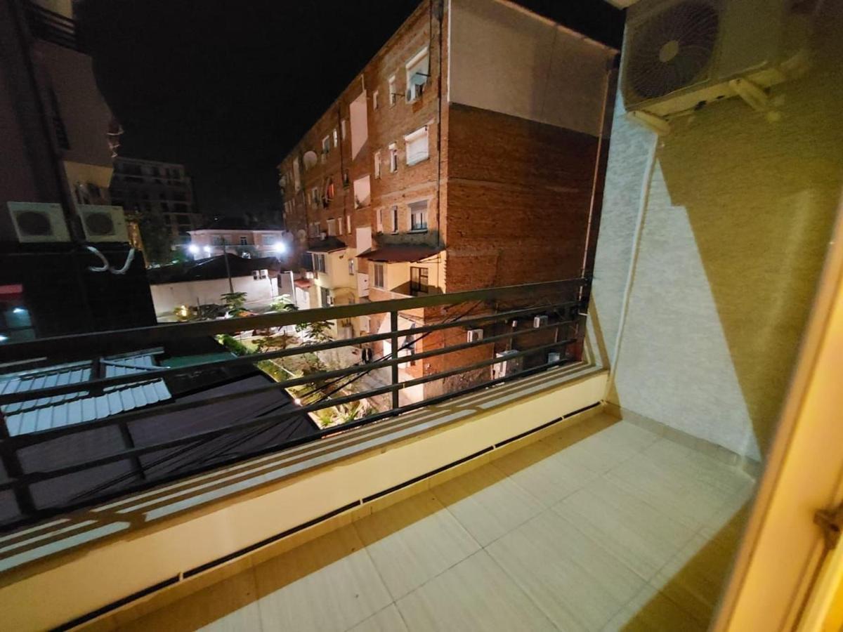 Cafi Apartments Tirana Extérieur photo